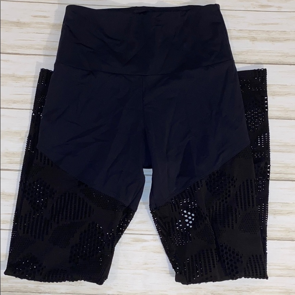 Onzie Leggings